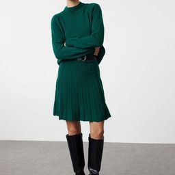 Trendyol Acrylic Top With Skirt Co-Ords-picture-39