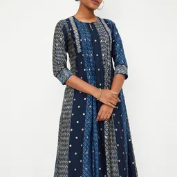 max Women Geometric Printed Keyhole Neck Thread Work Kurta-29