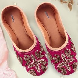 Anouk Women Embellished Ethnic Mojaris Flats-picture-27