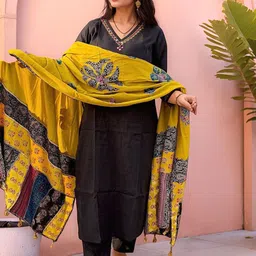 DIVASTRI Women Solid Printed Kurta with Trousers & Dupatta-picture-7