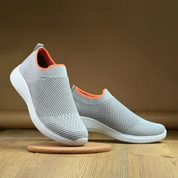 HRX by Hrithik Roshan Men Running Non-Marking Shoes-picture-43