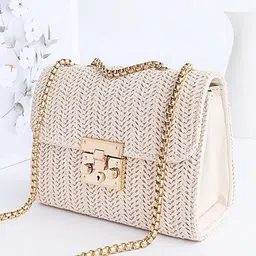 Diva Dale White Structured Sling Bag with Quilted image 1