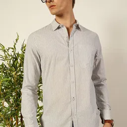 Thomas Scott Men Smart Spread Collar Vertical Striped Cotton Slim Fit Casual Shirt-image-15