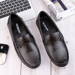 MENGLER Men Textured Leather Round Toe Loafers-picture-10