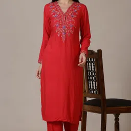 AURELIA Floral Embroidered V-Neck Straight Kurta With Trousers-41