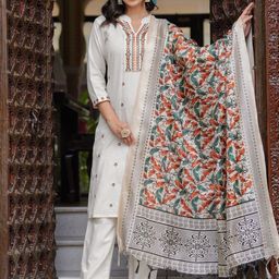 MILAAV Women Embroidered Regular Kurti with Trousers & With Dupatta-image-21