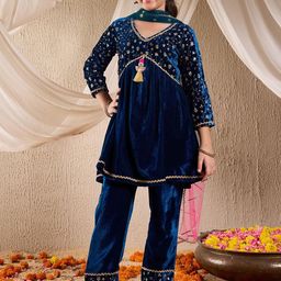 pspeaches Girls Floral Embroidered Sequinned Velvet Kurta with Trousers & Dupatta-image-29
