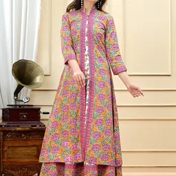 DSS FASHION Women Floral Printed Pure Cotton Panelled Anarkali Kurti-picture-50