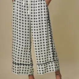 Chemistry Star Burst Printed Wide Leg Cropped Lounge Pants-picture-10