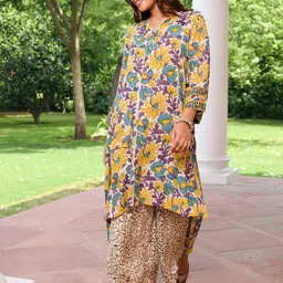 Bunaai Diya Floral Printed Tunic & Trousers-image-40