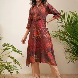 Vishudh Floral Printed Mandarin Collar Handkerchief Hem A-Line Kurta-picture-42