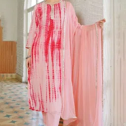 HOUSE OF JAMOTI Dyed Straight Kurta With Churidar & Dupatta-31