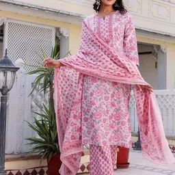 SKYLEE Women Floral Printed Kurta with Palazzo & Dupatta-37