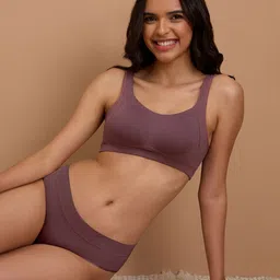 Nykd Solid Full Coverage Non Padded Non-Wired Bra image 5