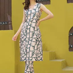 Anouk Women Abstract Printed Kurta with Trousers-19