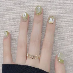 StyleCast x Revolte Set Of 10 Artificial Reusable Nails- Green image 4