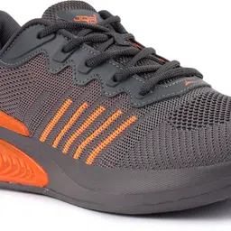 JQR Men Mesh Walking Non-Marking Shoes image 2
