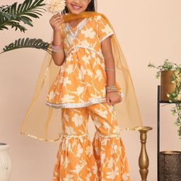 Cutiekins Girls Floral Printed V-Neck Gotta Patti Kurta With Sharara & Dupatta-picture-38