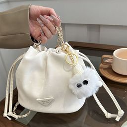 StyleCast x Revolte Handheld Bag with Applique-40
