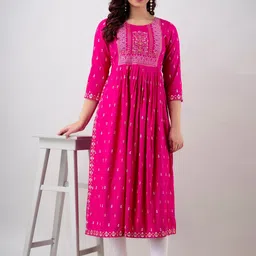 Vnyashri Women Ethnic Motifs Printed Kurta-picture-30
