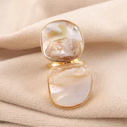 OZANOO Gold-Plated Pearls Studded Stylish MOP Ring Adjustable Finger Ring-11