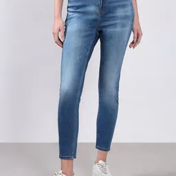 Vero Moda Women Skinny Fit High-Rise Light Fade Stretchable Jeans-picture-22