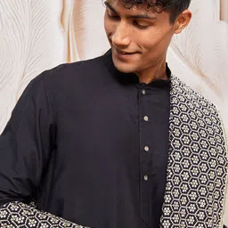 VASTRAMAY Men Regular Kurta with Patiala & With Dupatta image 5