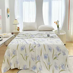 JC HOME Cream-Coloured & Blue Floral Mild Winter 300 GSM Double Bed Blanket-image-1