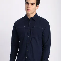 Beyoung Men Spread Collar Solid Cotton Relaxed Fit Casual Shirt-image-3
