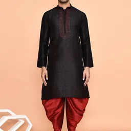 Arihant Rai Sinha Men Floral Embroidered Regular Sequinned Dupion Silk Kurta with Patiala-picture-12