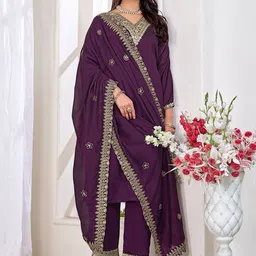 Divyadham Textiles Floral Yoke Design V-Neck Straight Kurta With Trousers & Dupatta-image-97