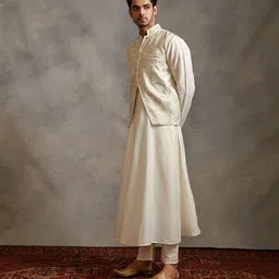 Abhishti Men Checked Cotton Longline Tailored Jacket-33