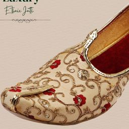 DEEUCO Men Woven Design Mojaris-image-41