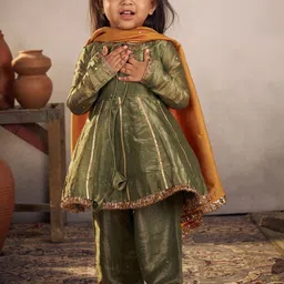 Vivedkids Girls Floral Embroidered Regular Thread Work Kurta with Trousers & With Dupatta-picture-13