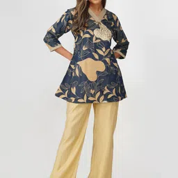 Bindigasm Printed V-Neck Tunic With Palazzos-image-33