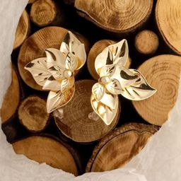 VAGHBHATT Gold-Plated Alloy Studs Earrings-image-32