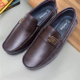 HEELS COUNTY Men Textured Lightweight Loafers-image-53