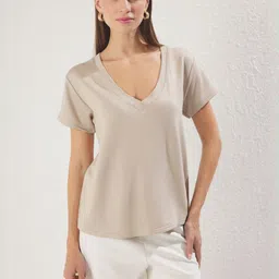 Trendyol Women Solid V-Neck T-shirt-picture-16