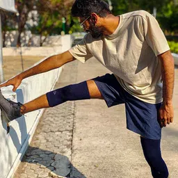 Heelium Compression Knee Sleeves For Blood Circulation & Recovery image 2
