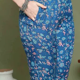 Rajnandini Women Floral Printed Regular Kurta with Trousers & With Dupatta image 5