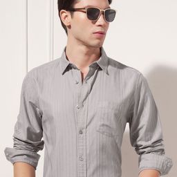HIGHLANDER Men Relaxed Fit Textured Spread Collar Cotton Casual Shirt-picture-46