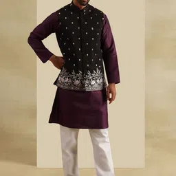 SOJANYA Men Embroidered Regular Kurta with Pyjamas and Nehru Jacket-35