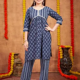 Muhuratam Girls Printed Kurta Set-picture-35