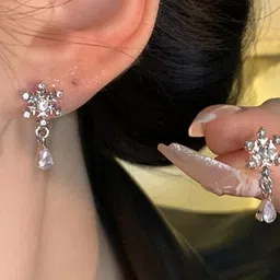 AKISON JEWELS Silver-Toned Snowflake Cubic Zirconia Stud Earrings-44