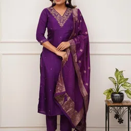 Twika Floral Embroidered V-Neck Thread Work Chanderi Silk Kurta With Trouser And Dupatta-15