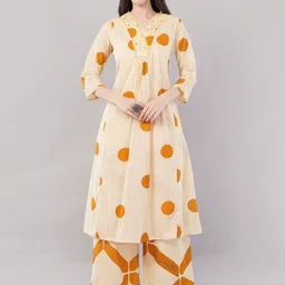 Nakhrelee Women Geometric Printed Cotton Kurta with Trousers-image-45