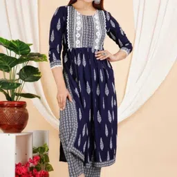 MILAAV Women Floral Printed Regular Kurta with Trousers-image-11