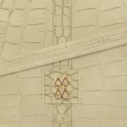 Baggit Textured Structured Sling Bag with Quilted image 4