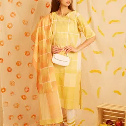 Banana Labs Checked Dupatta-picture-2