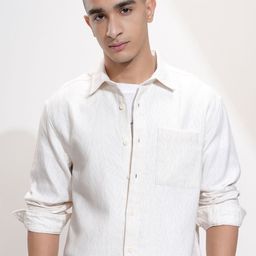HIGHLANDER Men Spread Collar Textured Cotton Casual Shirt-image-95